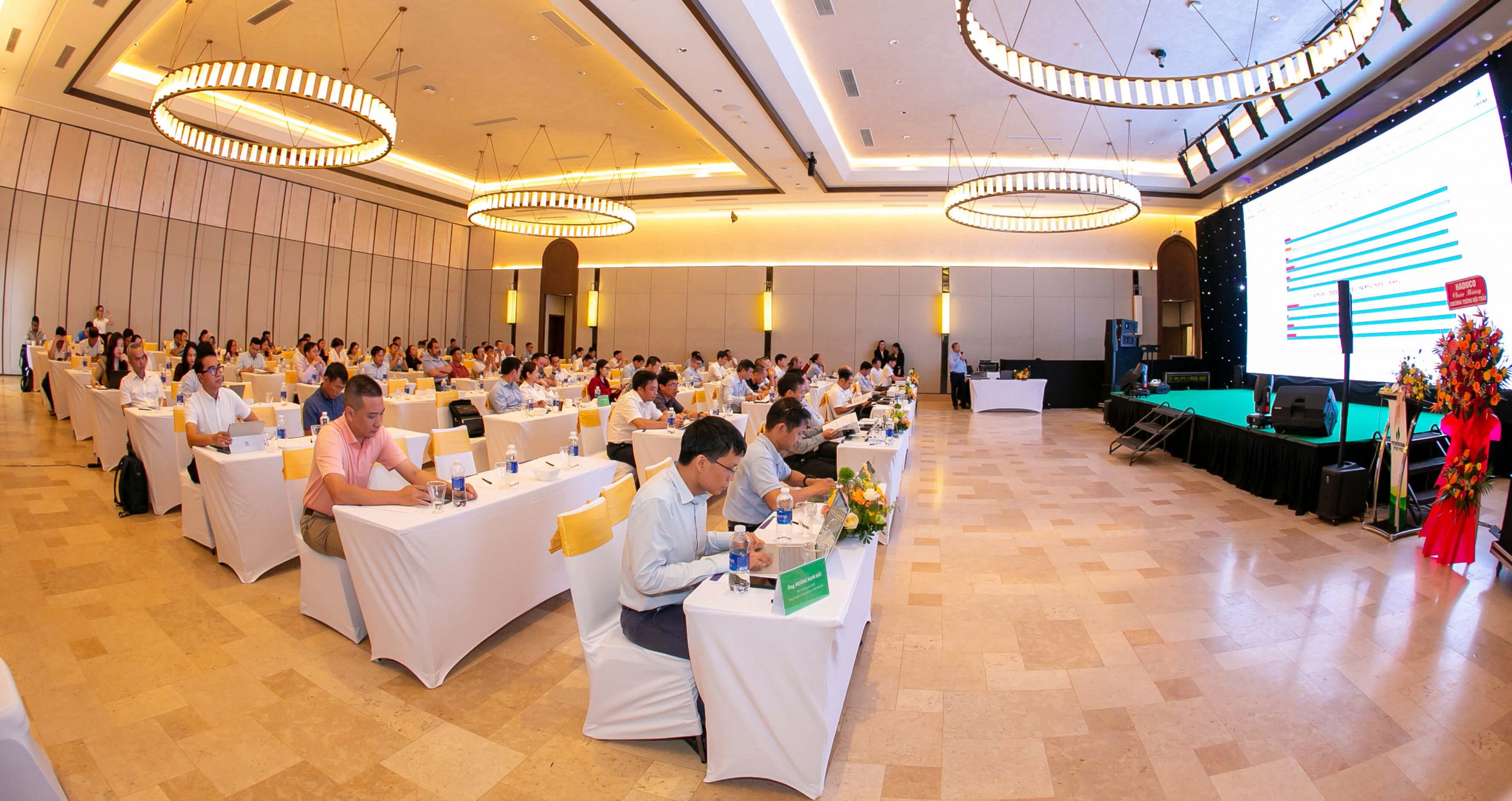 Hội Thảo Đánh Giá Công Tác Thi Công Khoan/ Hoàn Thiện Giếng Năm 2025 Chiến Dịch Khoan Phát Triển Mỏ Đại Hùng Pha 03 Lô 05- 1( a) 3 BK8A0508 1 1 1 scaled